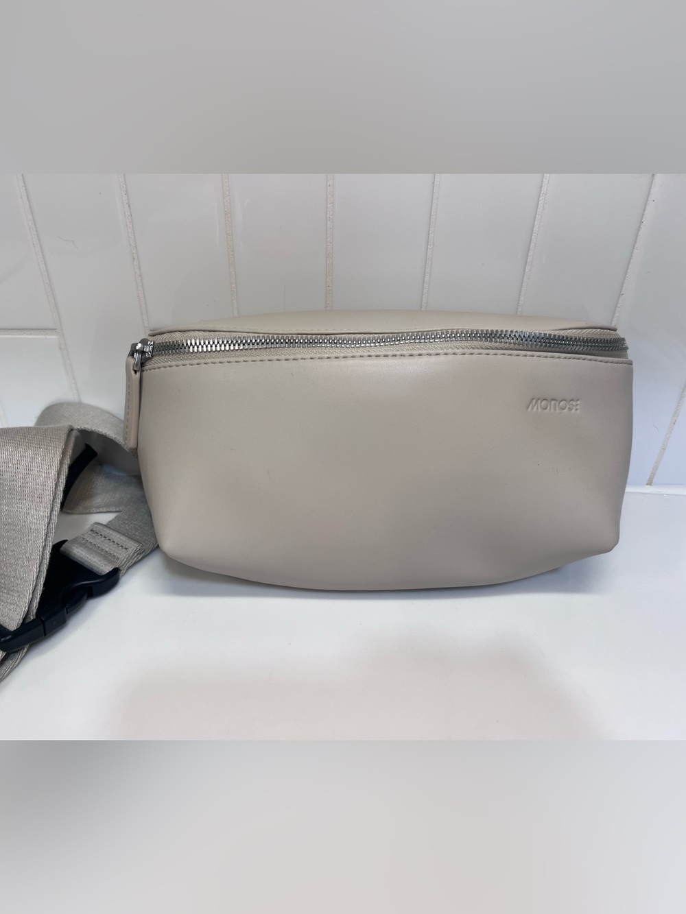 Monos Crossbody Metro Sling Vegan Leather Ivory Travel